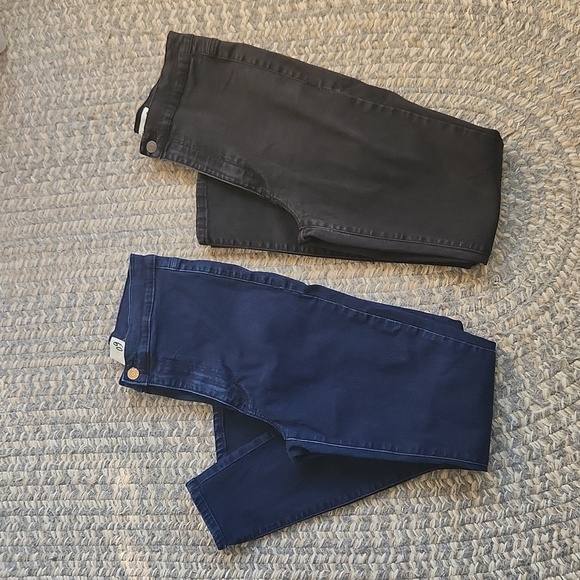 Bundle of‎ jeans 2 pairs navy Blue and black jeans women's garage - Picture 1 of 7